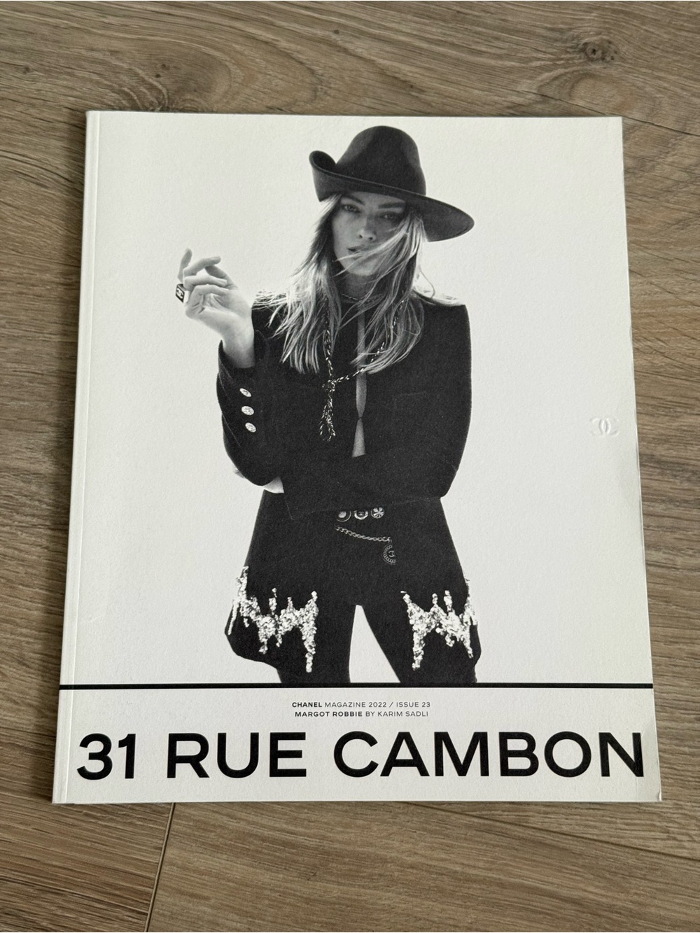 CHANEL 31 RUE CAMBON Magazine Issue 23 (2022) Margot Robbie Cover